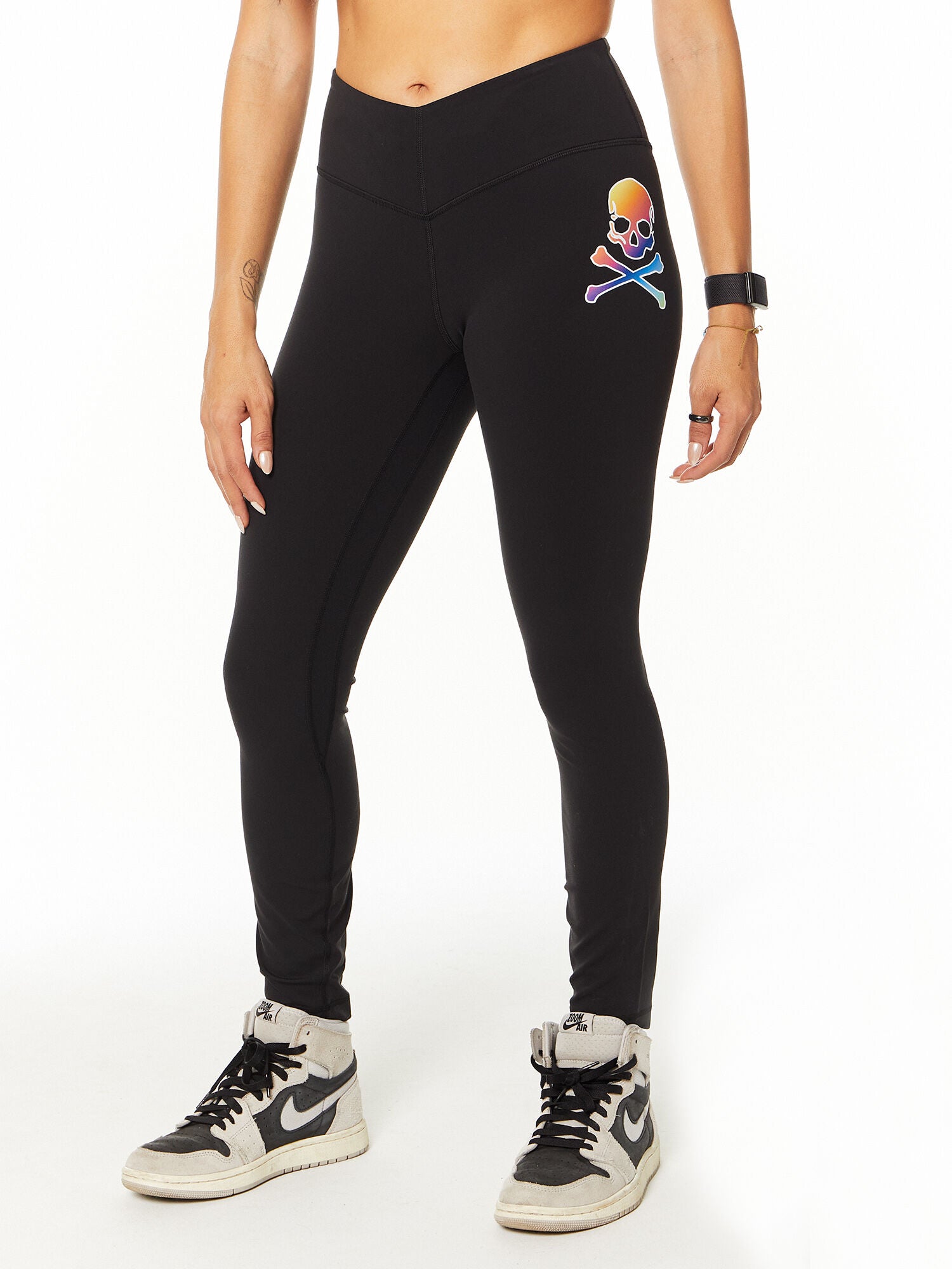 Lululemon Athletica Women's Activewear Soul Cycle Black Capri Skull Leggings  XS