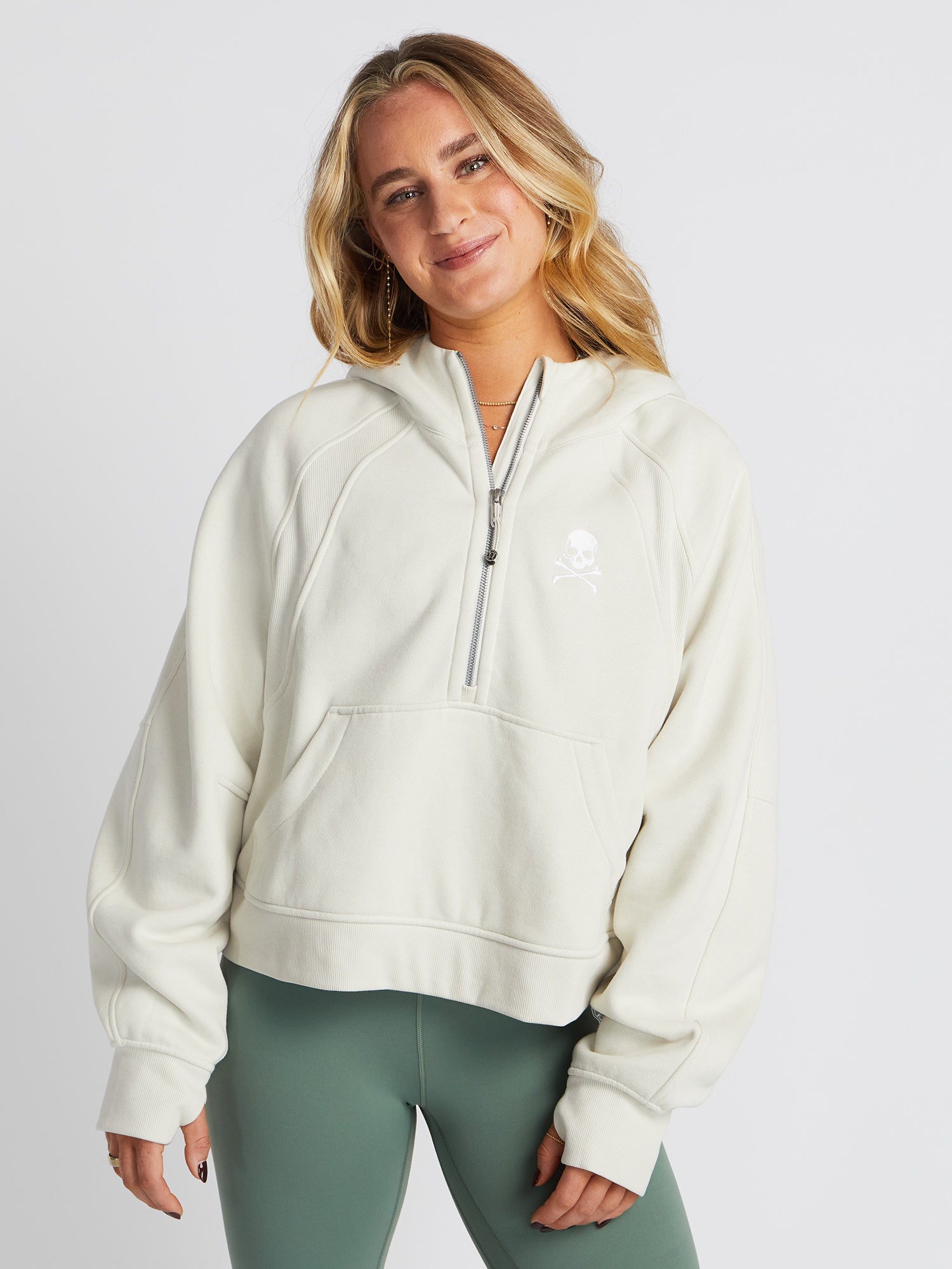 Lululemon Scuba selling Half Zip Hoodie Capri NWT